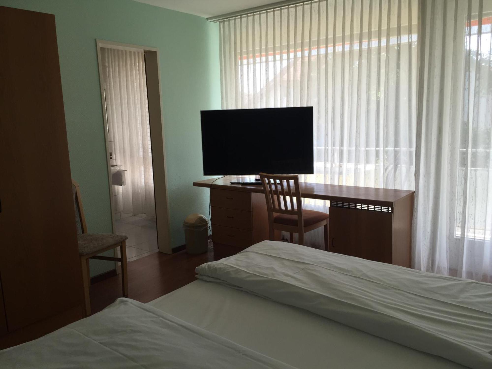 Hotel Mare & Monti Bassersdorf Стая снимка
