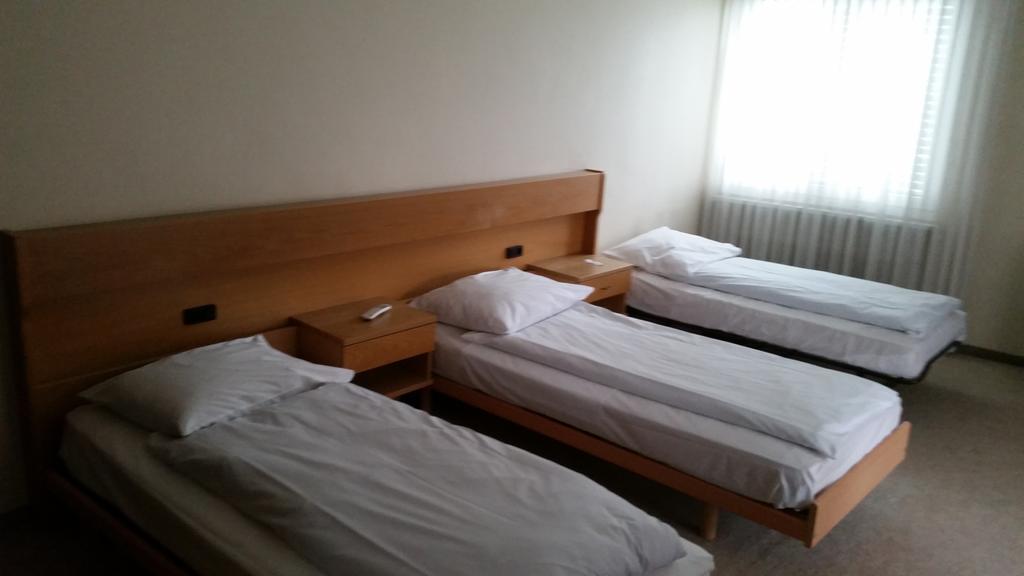 Hotel Mare & Monti Bassersdorf Екстериор снимка