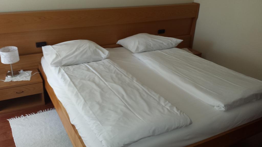 Hotel Mare & Monti Bassersdorf Екстериор снимка