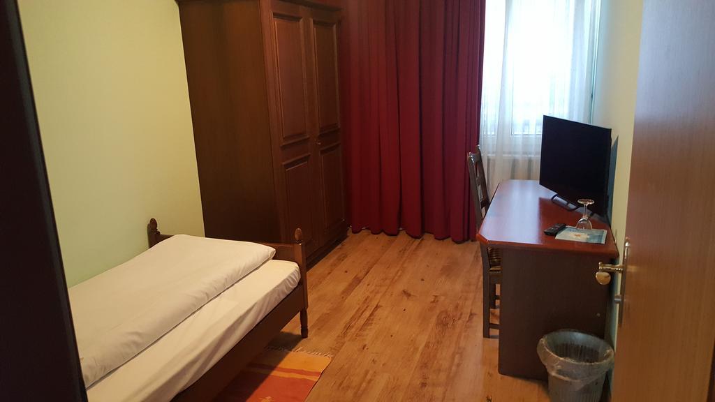 Hotel Mare & Monti Bassersdorf Екстериор снимка